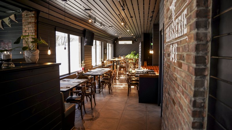 Salle Salle semi-privé – Brasserie 341, L'Épiphanie