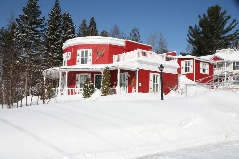 ALSQ Auberge de La Tour du Lac Restaurant La Tour du Lac